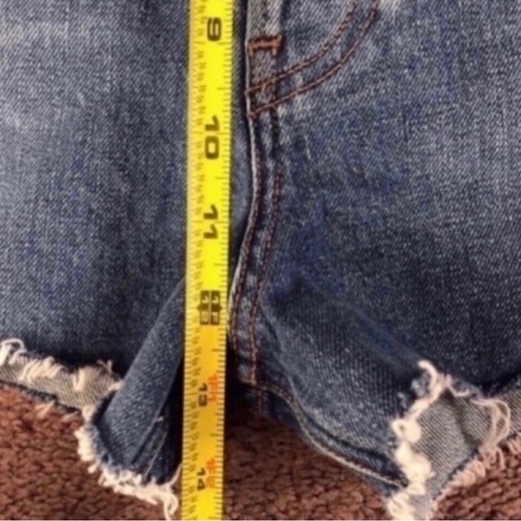 Reformation Dixie High Rise Jean Shorts Size 31 - Picture 4 of 8